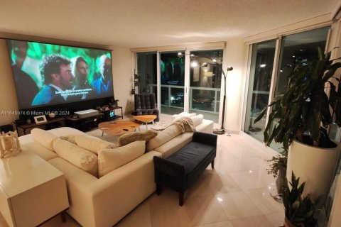 Copropriété à louer à Sunny Isles Beach, Floride: 3 chambres, 163.51 m2 № 1694782 - photo 14