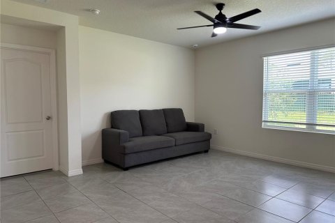 Villa ou maison à vendre à DeLand, Floride: 4 chambres, 171.03 m2 № 1781351 - photo 15