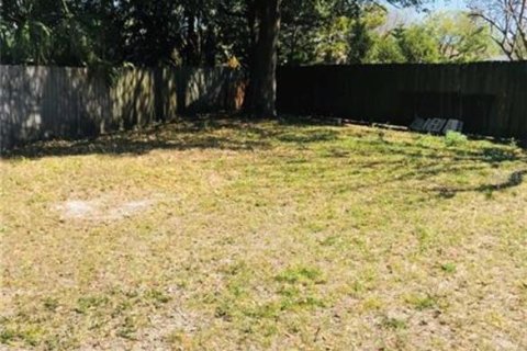 House in New Port Richey, Florida 3 bedrooms, 115.01 sq.m. № 2233929 - photo 11
