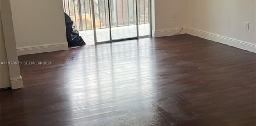 Condominio en Miami, Florida, 3 dormitorios  № 2032071