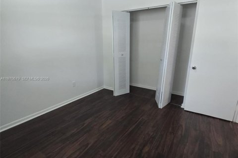 Condominio en venta en Miami, Florida, 3 dormitorios, 92.25 m2 № 2032071 - foto 24