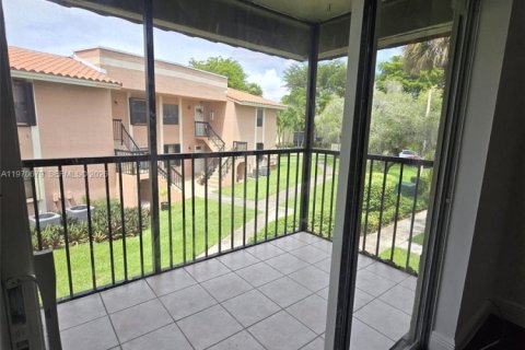 Condominio en venta en Miami, Florida, 3 dormitorios, 92.25 m2 № 2032071 - foto 21