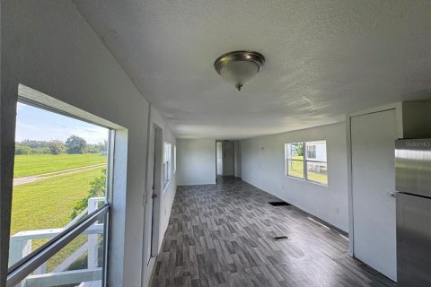 Appartement à louer à Dover, Floride: 1 chambre, 74.32 m2 № 1916491 - photo 3
