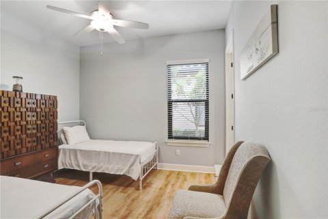 House in Tampa, Florida 3 bedrooms, 220.36 sq.m. № 1785552 - photo 26