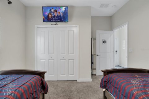 Townhouse in Davenport, Florida 5 bedrooms, 201.32 sq.m. № 2209889 - photo 15
