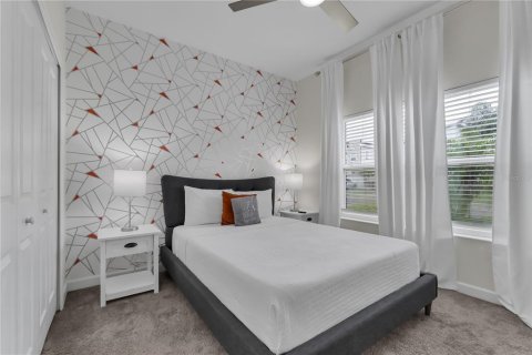 Townhouse in Davenport, Florida 5 bedrooms, 201.32 sq.m. № 2209889 - photo 17