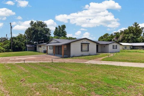 Villa ou maison à louer à Dover, Floride: 6 chambres, 262.17 m2 № 2323039 - photo 3