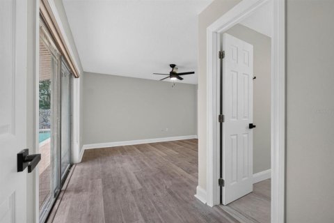 Villa ou maison à louer à Dover, Floride: 6 chambres, 262.17 m2 № 2323039 - photo 25
