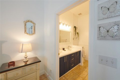 Townhouse in Davenport, Florida 4 bedrooms, 163.69 sq.m. № 1561508 - photo 14