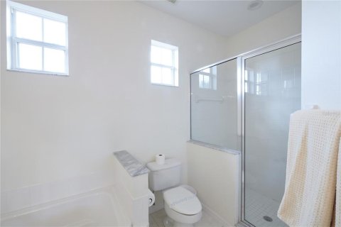 Townhouse in Davenport, Florida 4 bedrooms, 163.69 sq.m. № 1561508 - photo 27
