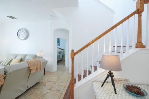 Townhouse in Davenport, Florida 4 bedrooms, 163.69 sq.m. № 1561508 - photo 9