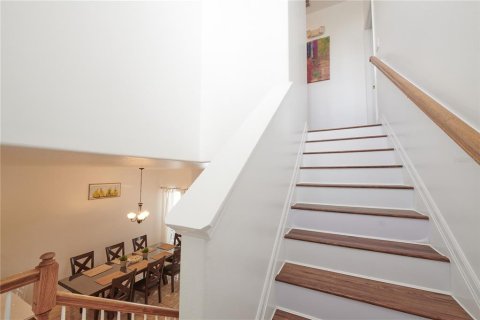 Townhouse in Davenport, Florida 4 bedrooms, 163.69 sq.m. № 1561508 - photo 22