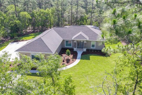 Villa ou maison à Beverly Hills, Floride 3 chambres, 171.59 m2 № 2102544