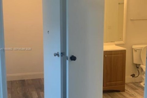 Снять в аренду кондоминиум в Уэст-Палм-Бич, Флорида 2 спальни, 96.25м2, № 1989590 - фото 6