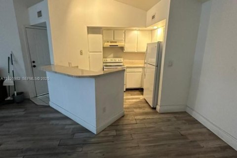 Снять в аренду кондоминиум в Уэст-Палм-Бич, Флорида 2 спальни, 96.25м2, № 1989590 - фото 9