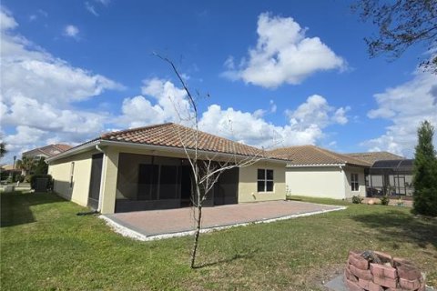 Villa ou maison à vendre à Kissimmee, Floride: 3 chambres, 164.07 m2 № 1529380 - photo 25