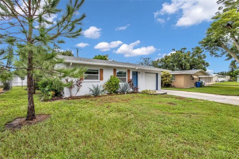 House in Bradenton, Florida 2 bedrooms, 96.34 sq.m. № 2420403 - photo 4