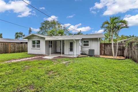 House in Bradenton, Florida 2 bedrooms, 96.34 sq.m. № 2420403 - photo 27