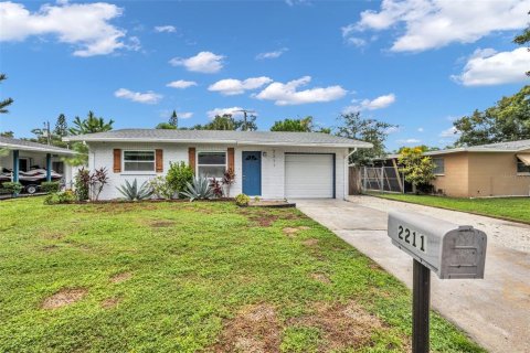 House in Bradenton, Florida 2 bedrooms, 96.34 sq.m. № 2420403
