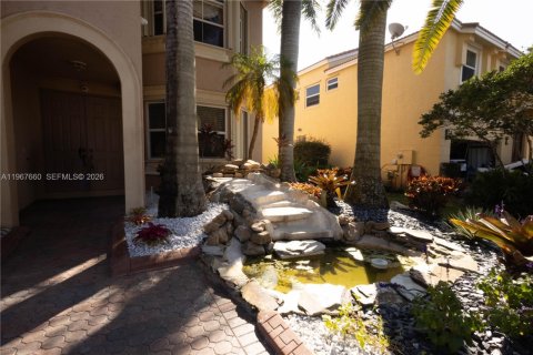 Casa en alquiler en Miramar, Florida, 5 dormitorios, 296.73 m2 № 2028736 - foto 2