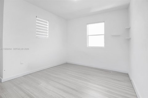 House in Homestead, Florida 5 bedrooms, 281.77 sq.m. № 2017488 - photo 19