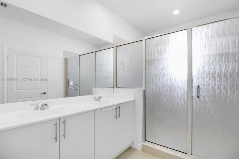 House in Homestead, Florida 5 bedrooms, 281.77 sq.m. № 2017488 - photo 29