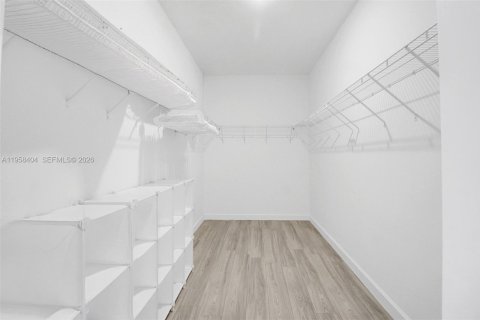 House in Homestead, Florida 5 bedrooms, 281.77 sq.m. № 2017488 - photo 30