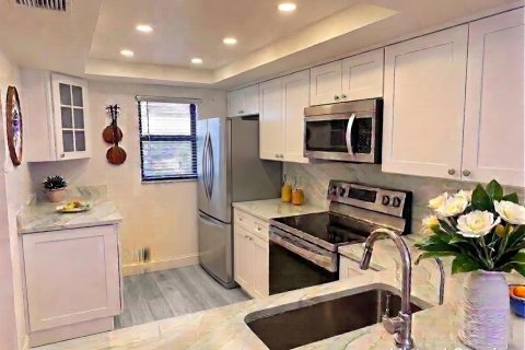 Copropriété à vendre à Jensen Beach, Floride: 2 chambres, 100.89 m2 № 2261978 - photo 11