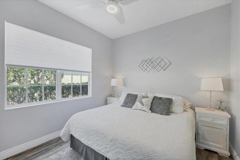 Casa en venta en Sarasota, Florida, 5 dormitorios, 234.21 m2 № 1631236 - foto 22