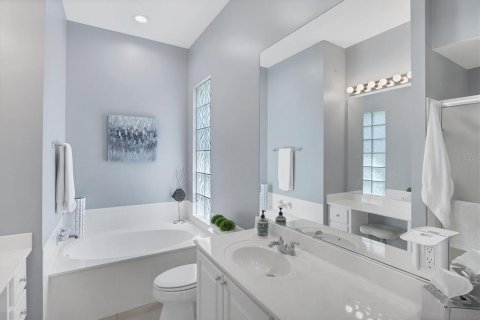 Casa en venta en Sarasota, Florida, 5 dormitorios, 234.21 m2 № 1631236 - foto 17