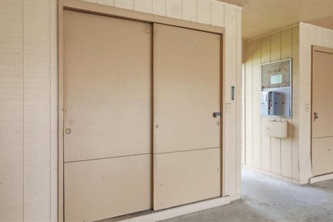 Condo in Sarasota, Florida, 2 bedrooms  № 2197440 - photo 25