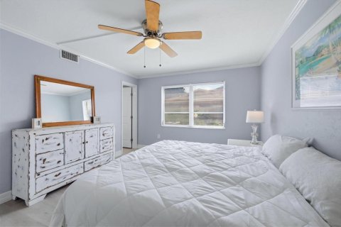 Condo in Sarasota, Florida, 2 bedrooms  № 2197440 - photo 8