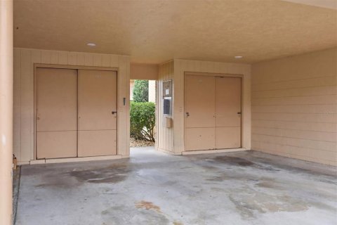 Condo in Sarasota, Florida, 2 bedrooms  № 2197440 - photo 24