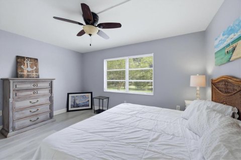 Condo in Sarasota, Florida, 2 bedrooms  № 2197440 - photo 12