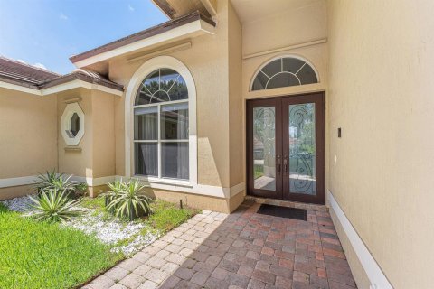 House in Parkland, Florida 4 bedrooms, 232.63 sq.m. № 2185417 - photo 3