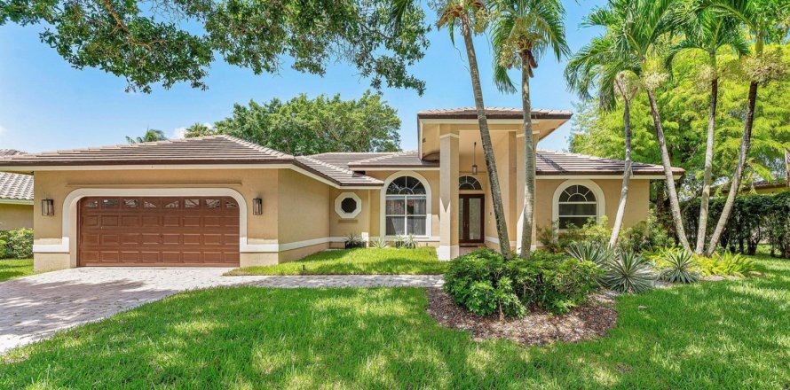 House in Parkland, Florida 4 bedrooms, 232.63 sq.m. № 2185417