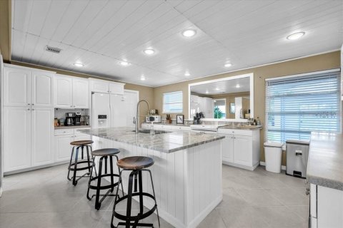 Casa en venta en Port Charlotte, Florida, 3 dormitorios, 154.5 m2 № 2386401 - foto 11