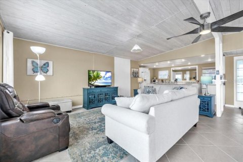 Casa en venta en Port Charlotte, Florida, 3 dormitorios, 154.5 m2 № 2386401 - foto 7