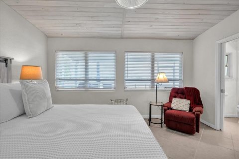 Casa en venta en Port Charlotte, Florida, 3 dormitorios, 154.5 m2 № 2386401 - foto 24