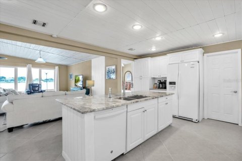 Casa en venta en Port Charlotte, Florida, 3 dormitorios, 154.5 m2 № 2386401 - foto 16