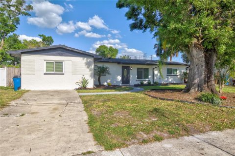 House in Oldsmar, Florida 4 bedrooms, 141.49 sq.m. № 1632403 - photo 3