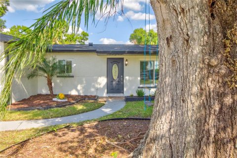 House in Oldsmar, Florida 4 bedrooms, 141.49 sq.m. № 1632403 - photo 15