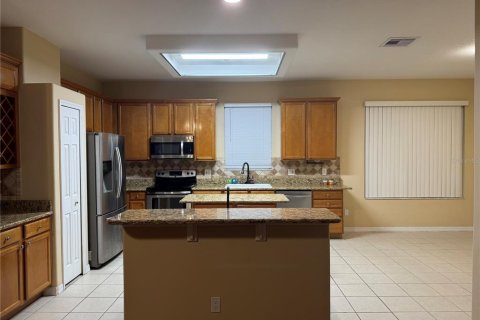 Casa en alquiler en Kissimmee, Florida, 4 dormitorios, 206.24 m2 № 1825023 - foto 17