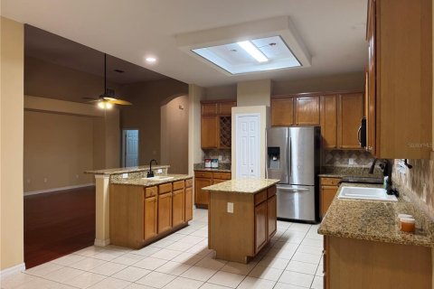 Casa en alquiler en Kissimmee, Florida, 4 dormitorios, 206.24 m2 № 1825023 - foto 15