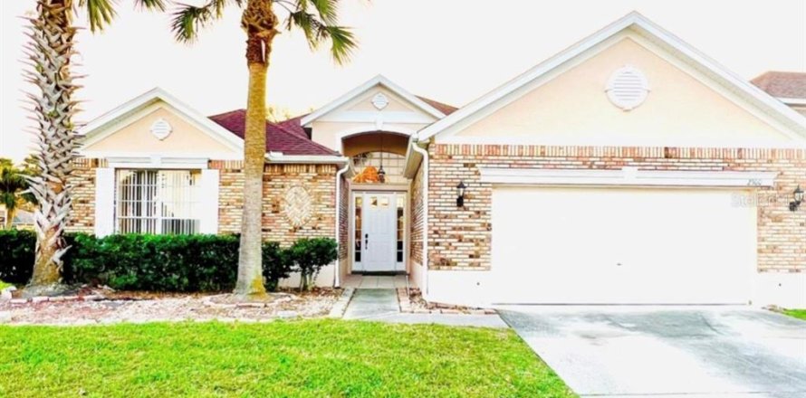 Villa ou maison à Kissimmee, Floride 4 chambres, 206.24 m2 № 1825023