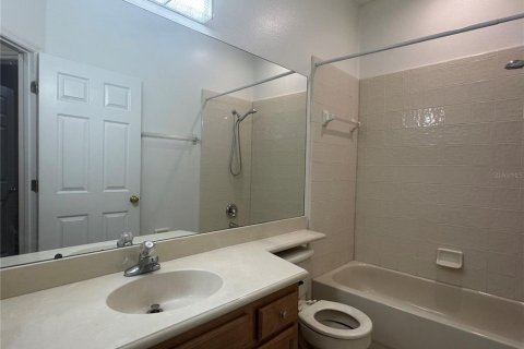 Casa en alquiler en Kissimmee, Florida, 4 dormitorios, 206.24 m2 № 1825023 - foto 27