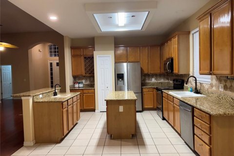 Casa en alquiler en Kissimmee, Florida, 4 dormitorios, 206.24 m2 № 1825023 - foto 13