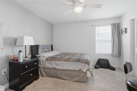 House in Orlando, Florida 3 bedrooms, 204.66 sq.m. № 2393690 - photo 25