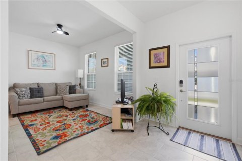 House in Orlando, Florida 3 bedrooms, 204.66 sq.m. № 2393690 - photo 2