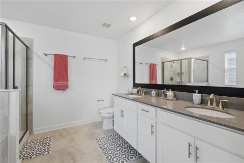 House in Orlando, Florida 3 bedrooms, 204.66 sq.m. № 2393690 - photo 23